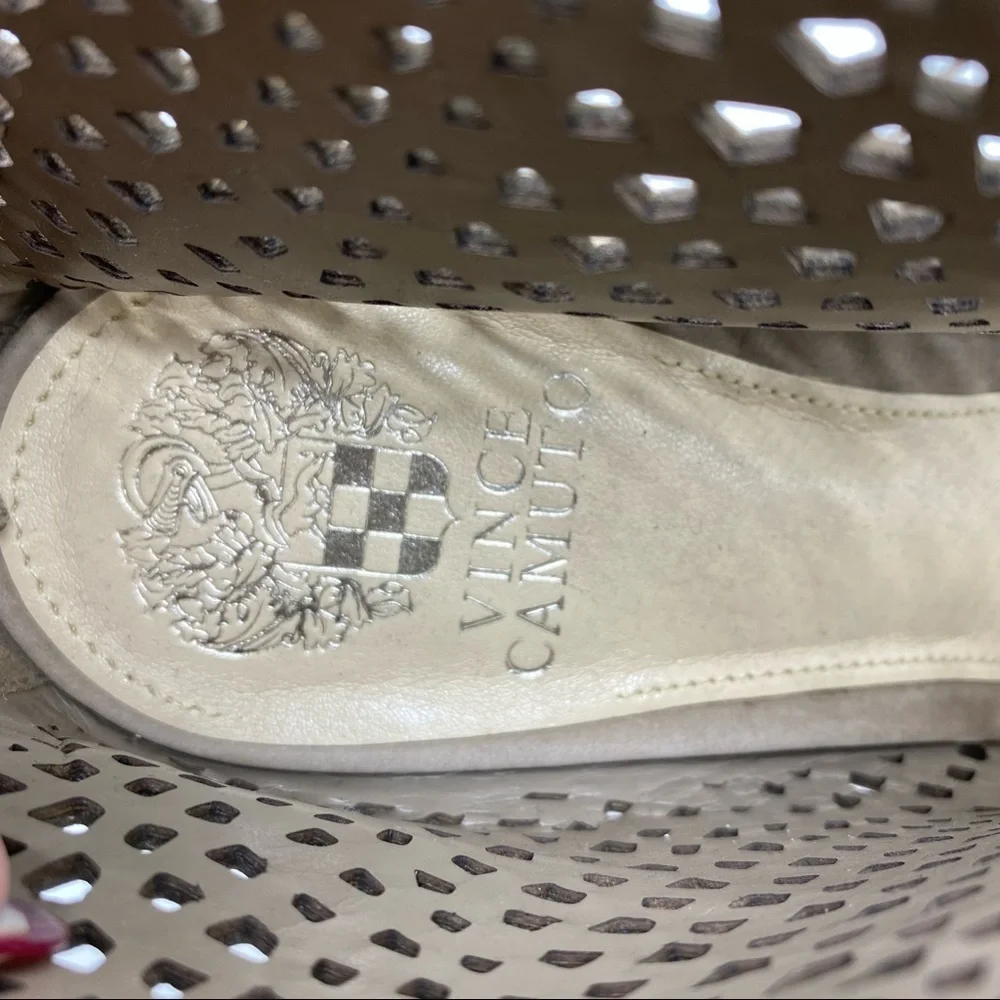 NEW-Vince Camuto-Taupe Tan Leather Laser Cut Gladiator 10 - Picture 8 of 10